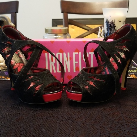 Iron Fist Shoes - Women's Iron Fist Black Lightning Skulls Heels 6